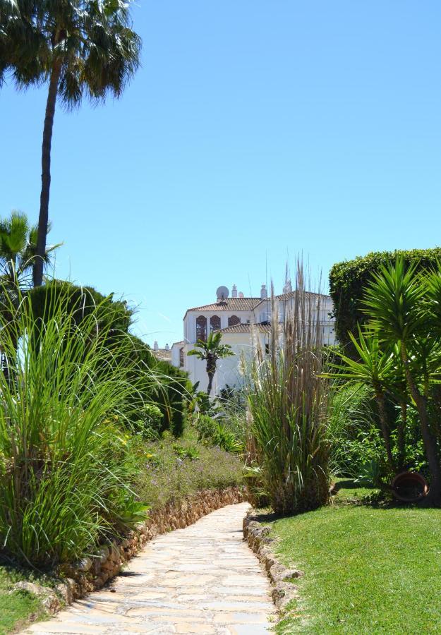 Luxury Garden Apartment - Walking Distance To The Sea Sitio de Calahonda Exterior foto