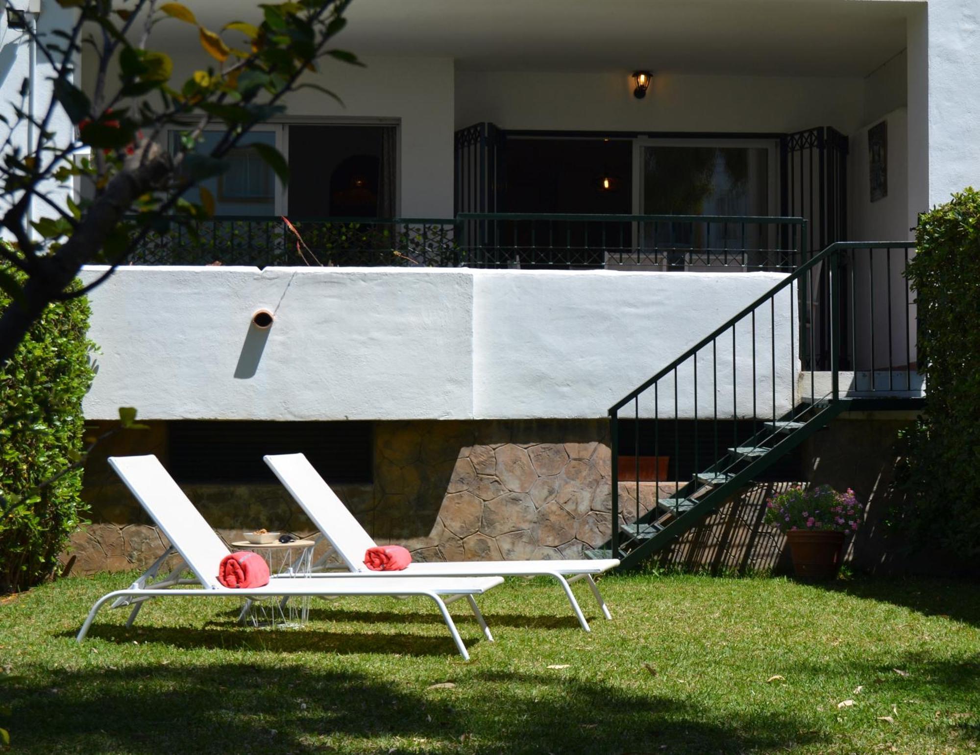 Luxury Garden Apartment - Walking Distance To The Sea Sitio de Calahonda Exterior foto