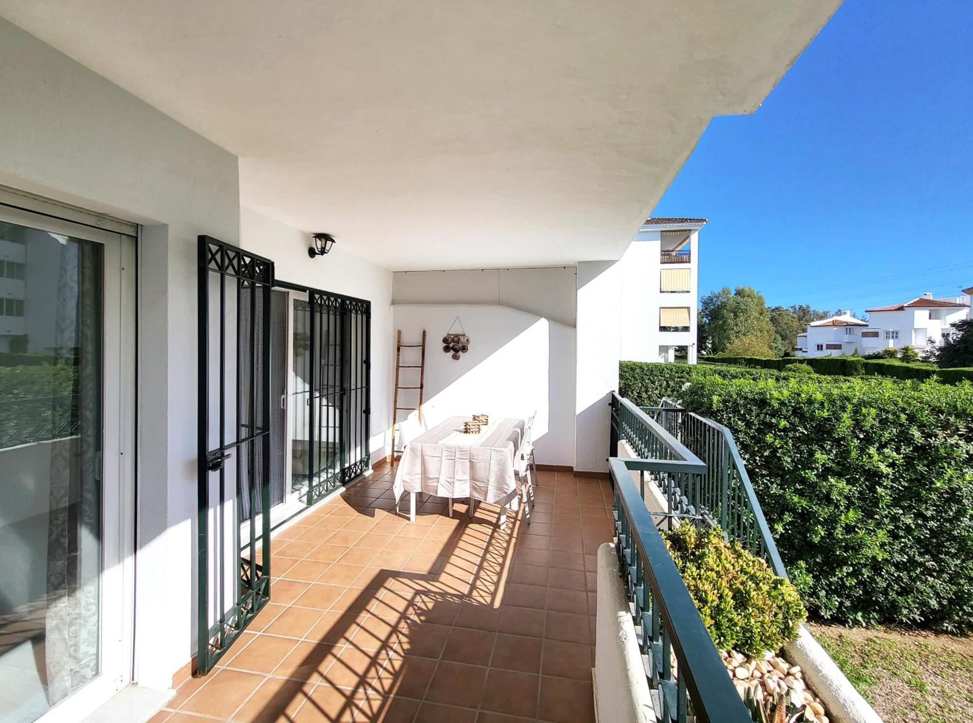 Luxury Garden Apartment - Walking Distance To The Sea Sitio de Calahonda Exterior foto